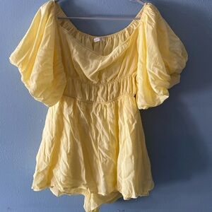 Altar’d State romper. Medium. Worn once. Puff sleeves